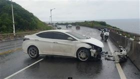 車禍,護欄,基隆,濱海公路（圖／翻攝畫面）