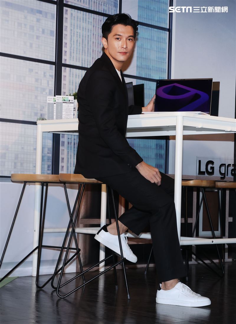 邱澤出席筆電活動婚後工作忙碌。（記者邱榮吉/攝影）