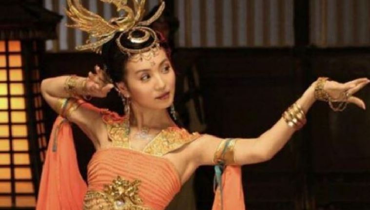 李世民抄罪臣家：得食人乳不飯的美女
