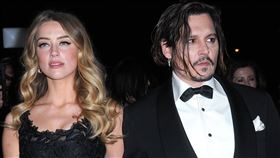 強尼戴普、安柏赫德。（圖／Discovery頻道提供）