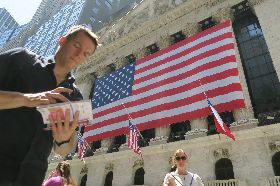 聯準會升息3碼  美股止跌反彈