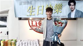 謝佳見、程予希、吳東諺。（民視提供