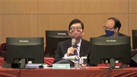 富邦金控（2881）今（17）日舉行111年股東常會，董事長蔡明興出席。（圖／翻攝自股東會直播）