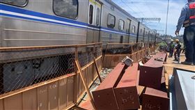 台南,台鐵,圍籬,區間車,軌道,