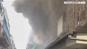 新北市三重區驚傳公寓火警，所幸並無任何人員傷亡。（圖／翻攝畫面）