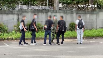 獨／中坑營區再被爆　確診7天就回營