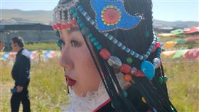 女星,賣窮,工作,網友,上官喜愛