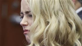 安柏赫德（Amber Heard）與強尼戴普（Johnny Depp）
（圖／美聯社／達志影像）