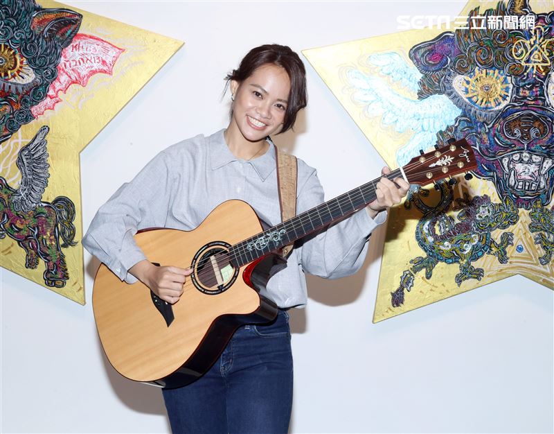 吱吱出席TDI為你唱情歌海選