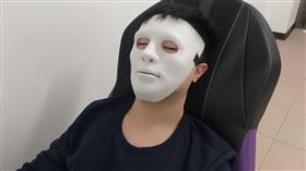 HTC新機下周問世　二師兄炮製慘案踩爛神機U11（圖／翻攝自二師兄臉書）