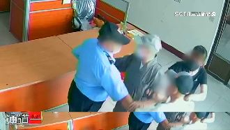 火葬場爆衝突！不滿探訪簽名怒砸椅