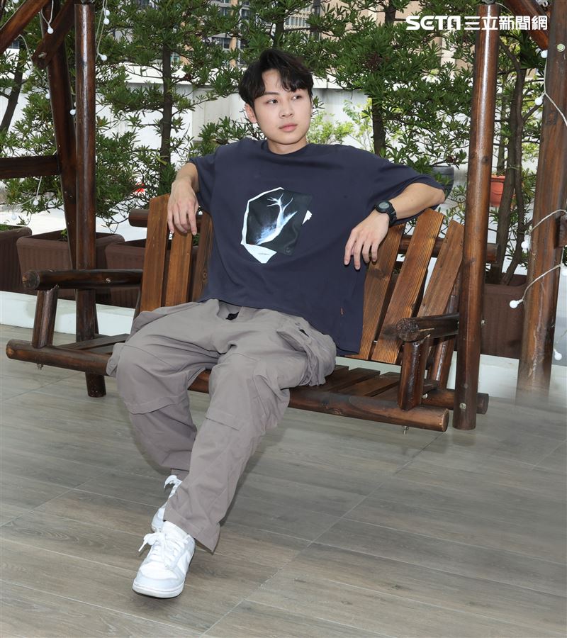 顏佑庭三立新聞網專訪。（記者邱榮吉/攝影）