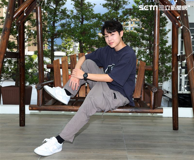 顏佑庭三立新聞網專訪。（記者邱榮吉/攝影）