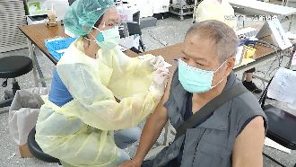 抗BA.5襲台！3劑疫苗中和抗體佳