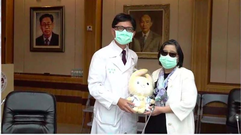 姪女跨海救命！7旬婦二度腎移植成功