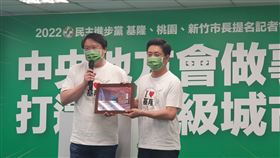 林右昌、蔡適應　民進黨提名基隆市、桃園市、新竹市市長人選。（圖／記者黎冠志攝影）