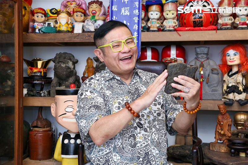 許效舜三立新聞網專訪。（圖/記者楊澍攝影）