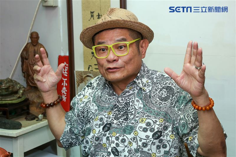 許效舜三立新聞網專訪。（圖/記者楊澍攝影）