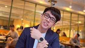 阿滴近日與美國在台協會（AIT）處長孫曉雅合作，談論許多國際議題。（圖／翻攝自阿滴IG）