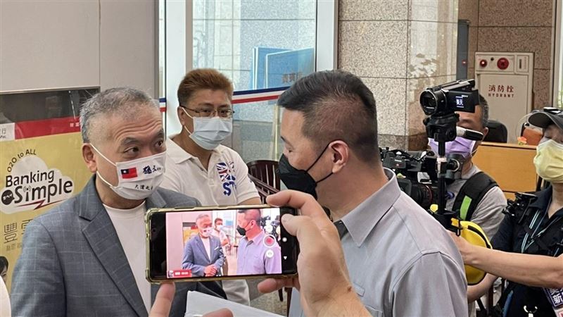 張亞中派人闖黨中央！藍高雄整合碰壁