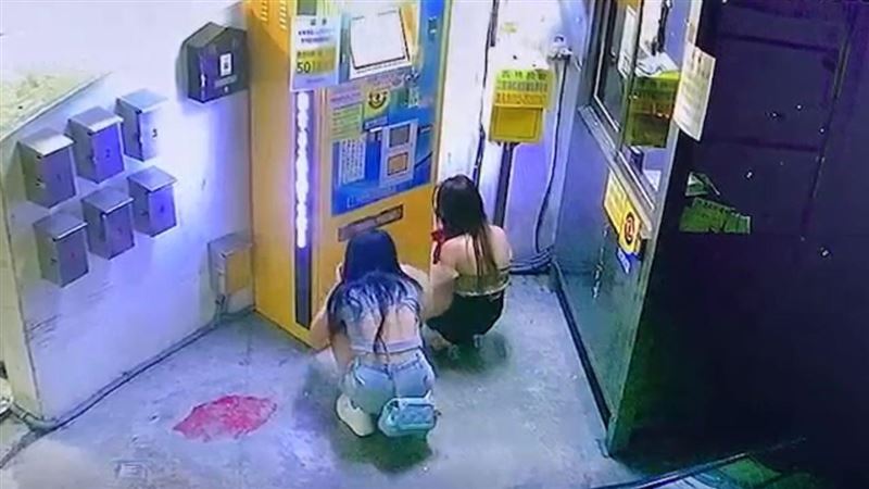 撞殺前畫面曝！酒駕女鏘到蹲繳費機前
