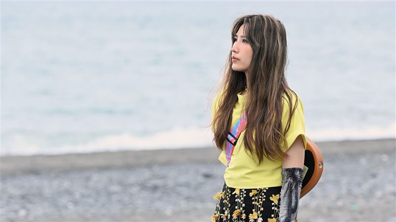 黃玠瑋盛夏唱「冰山」　熱到差點中暑