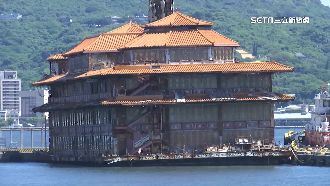 高雄版「珍寶海鮮舫」荒廢21年喊拆