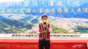 陳吉仲出席南投信義羅娜地區擴大灌溉服務開工為解決南投縣信義鄉旱灌問題，農委會農田水利署核可分期實施擴大灌溉服務，農委會主委陳吉仲24日出席開工典禮表示，農水署積極落實擴大灌溉服務，在信義鄉羅娜地區透過改善取水設施、增加輸水管線等，將水送至每處田間，未來也會持續投入工程經費，完善當地農業灌溉設施。（農水署提供）中央社記者蕭博陽南投縣傳真  111年6月24日