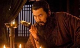 ▲曹操；華佗。（影視示意圖／翻攝自百度百科） 