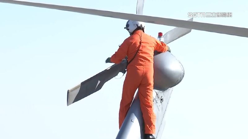 管大小事！機工長比飛行員更了解飛機