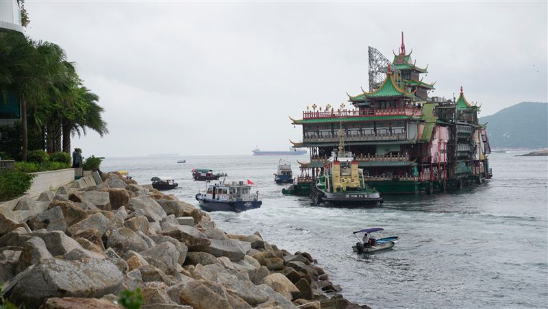 香港珍寶舫還在！西沙海域翻覆未沉沒