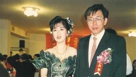 新竹家欣樓不敵疫情將歇業！釣出柯文哲曬當年婚宴照（圖／翻攝自高虹安臉書）