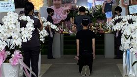 告別式,正義輪胎行,縱火,男友（圖／記者羅欣怡攝影）