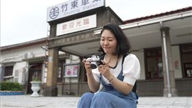 文化總會「福爾摩沙進香團」，邀日本旅遊節目主持人、作家石井三紀子，實地走訪台灣的客家聚落。（圖／文化總會提供）