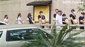 大兒子引靈入塔　妻與愛女同眠一處