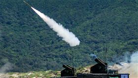 復仇者飛彈車系統實施刺針飛彈射擊（圖／國防部提供）