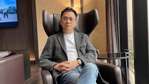 杜拜機場遇襲!486先生受阻急訂30萬商務艙