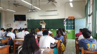 不斷更新／颱風假掰了？全台停班停課一覽