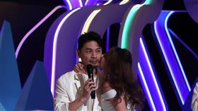 同學來了。（圖/中天提供）