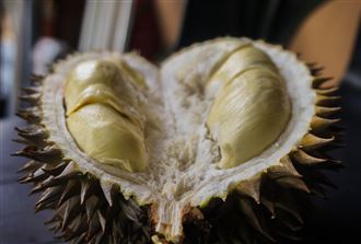 遭中國封殺？這國榴槤價崩路邊慘賤賣