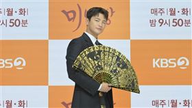 《美男堂》徐仁國、吳漣序。（圖／Netflix提供）