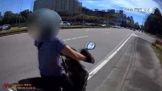 忘記回家的路！老婦騎車誤闖交流道