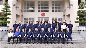 警政署長陳家欽退休，署務會報後與同仁拍攝大合照。（圖／記者李依璇翻攝）