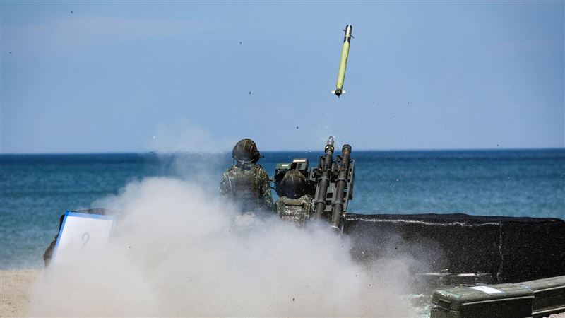 外島刺針飛彈射手返台參與神弓操演