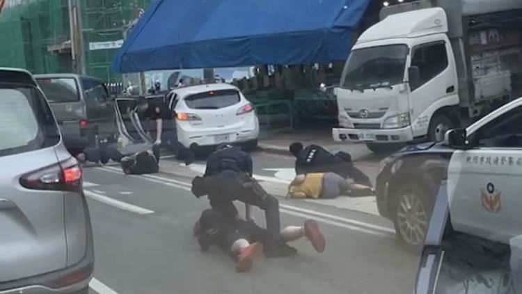 挺桃園警強力執法　鄭文燦揭屁孩劣行
