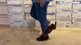 黃軒醫師指出，無法單腳站立超過10秒的人，10年內死亡率會增加。（示意圖／資料照）