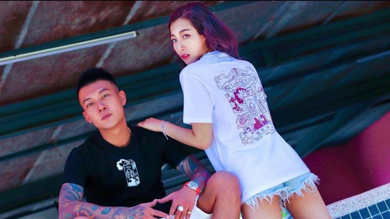 鳳梨忍辱幫女友做1事「天地顛倒了」