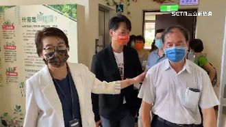 蔣競選LOGO搶青年票　黃避談選舉