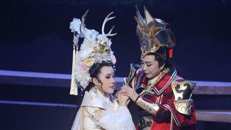 孫翠鳳「四代同堂」「2稚子」曝光了