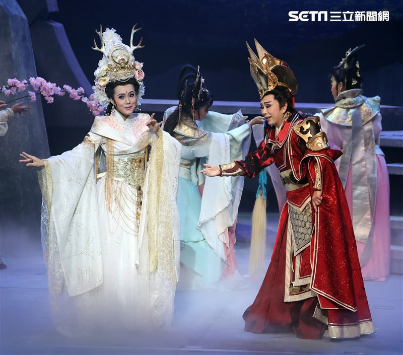 明華園總團「東海鍾離」由孫翠鳳率團彩排。（記者邱榮吉/攝影）